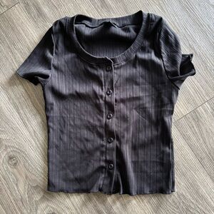Ribbed Button-Front Short Sleeve Top - Black